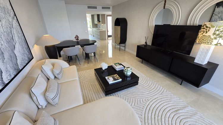 Apartment | Resale in The Golden Mile in The Golden Mile, Nagueles-Milla de Oro, Costa del Sol - Photo 5