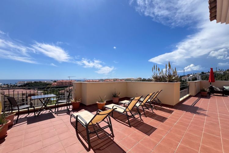 Penthouse | Resale in El Chaparral in El Chaparral, Costa del Sol - Photo 3