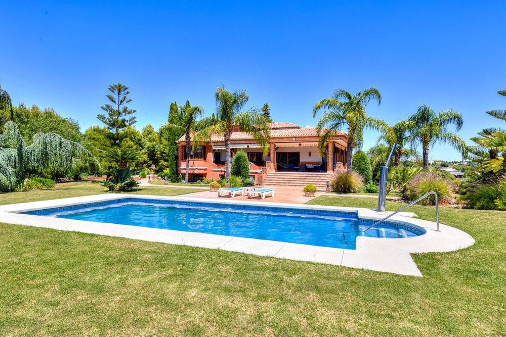 House | Resale in Coín in Coín, Costa del Sol - Main property photo