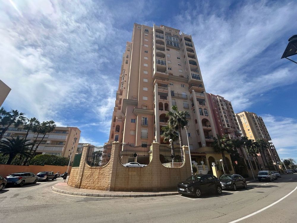Apartment | Resale in Torrevieja in Torrevieja, Costa Blanca - Main property photo
