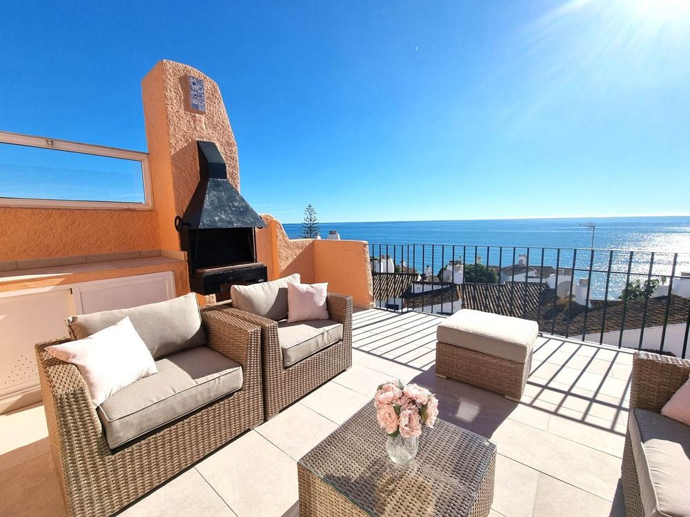 Penthouse | Resale in Calahonda in Calahonda, Costa del Sol - Main property photo