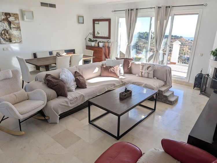 Penthouse | Resale in Calahonda in Calahonda, Costa del Sol - Photo 5