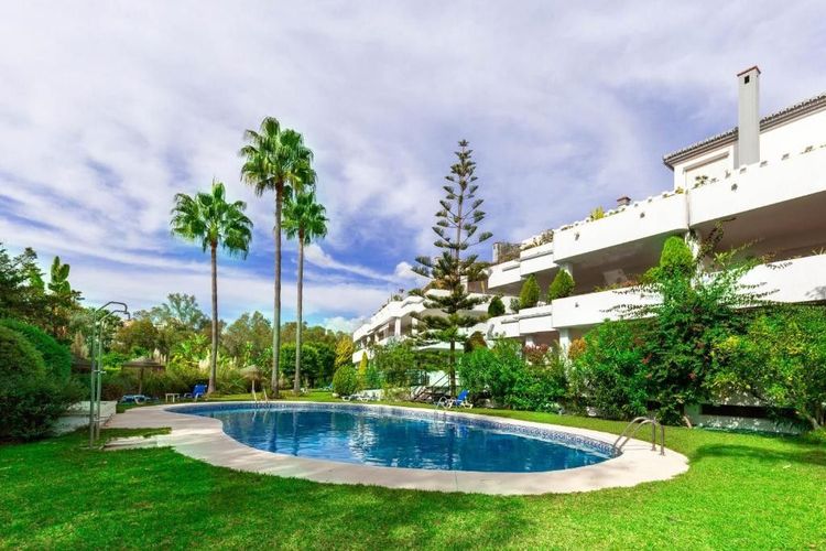 Apartment | Resale in The Golden Mile in The Golden Mile, Nagueles-Milla de Oro, Costa del Sol - Photo 3