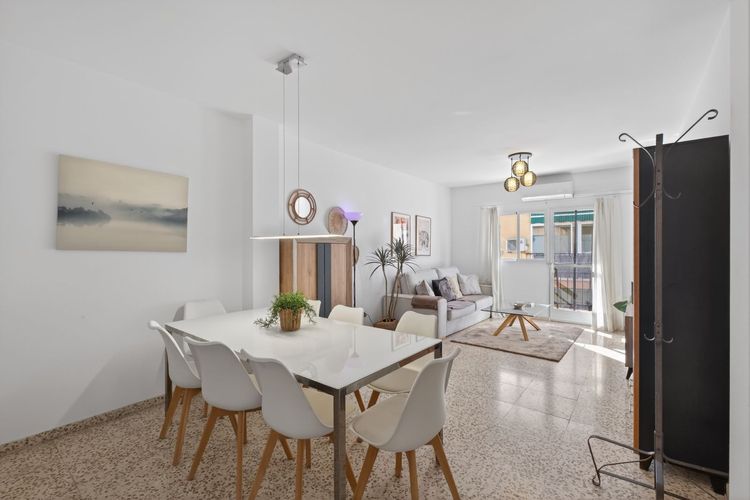 Apartment | Resale in Fuengirola in Fuengirola Others, Costa del Sol - Photo 2