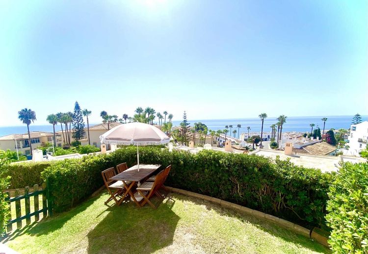 House | Resale in Mijas Costa in Mijas Costa, Costa del Sol - Photo 3