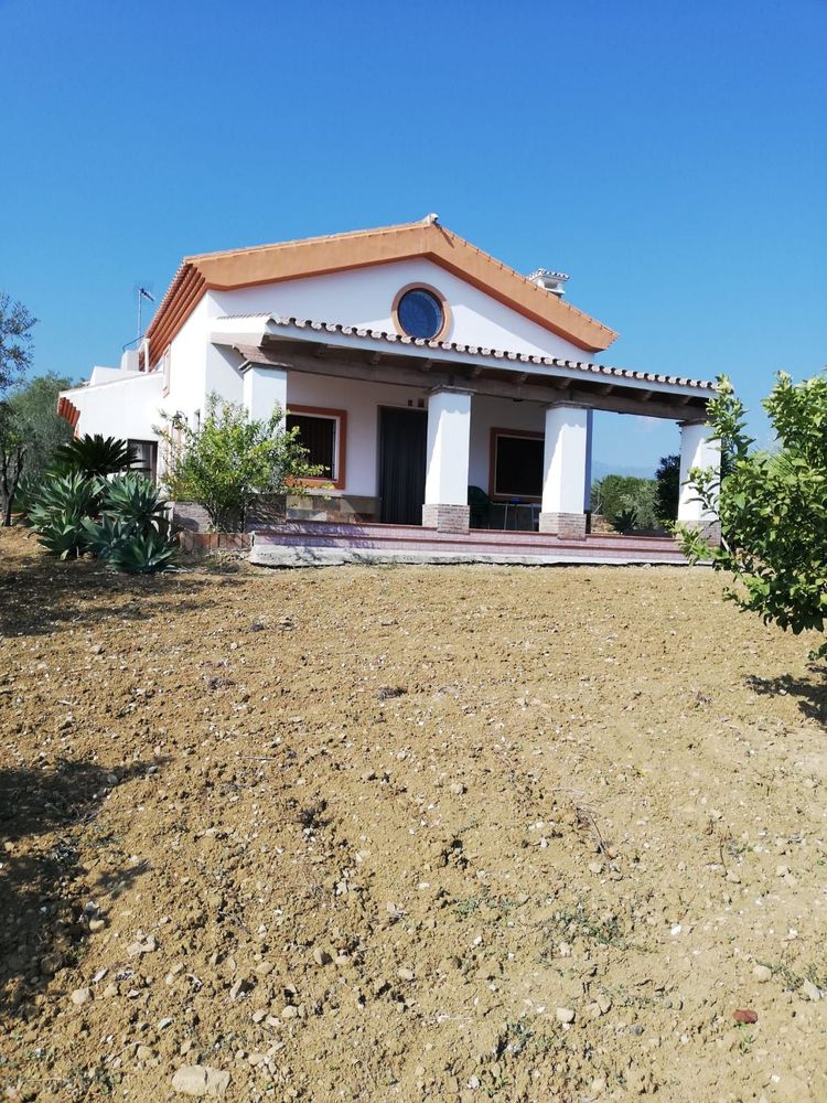 House | Resale in Guaro in Guaro, Costa del Sol - Main property photo