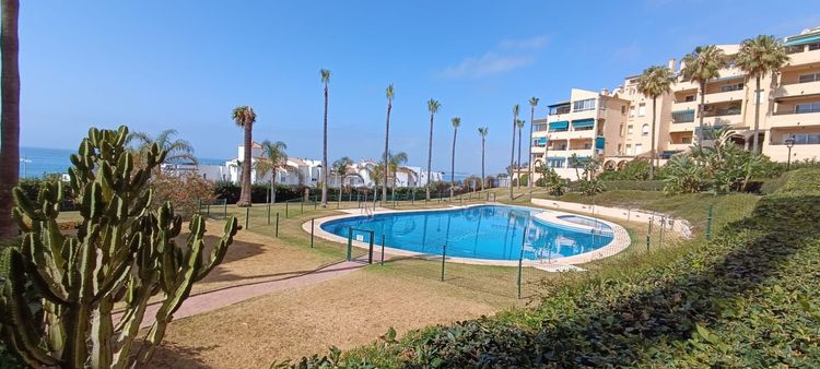 Apartment | Resale in Torrequebrada - Development photo 1