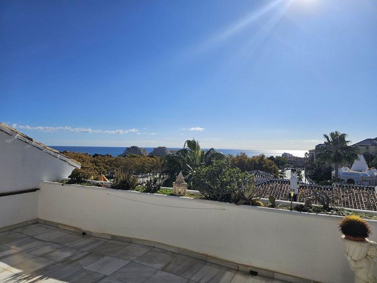 Penthouse | Resale in Benalmadena Costa - Development photo 1