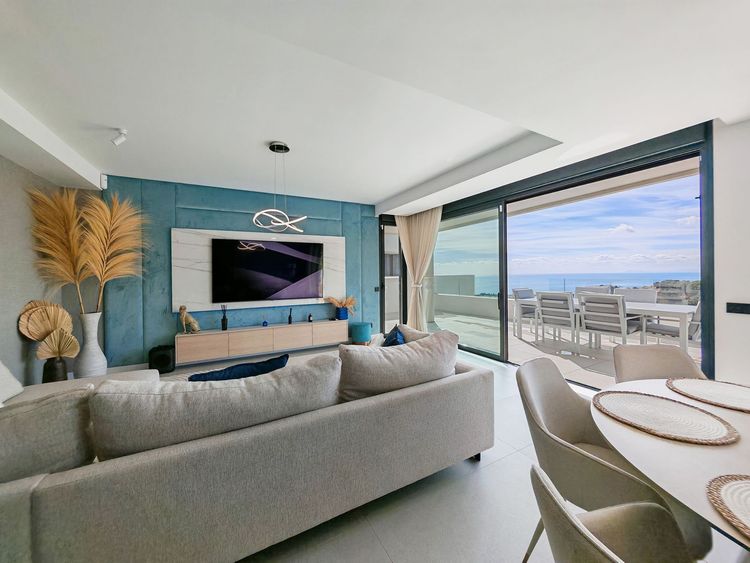 Penthouse | Resale in Altos de los Monteros - Development photo 1