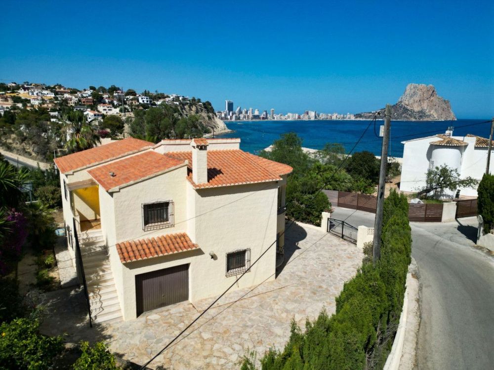 House | Resale in Calpe in Calpe, Costa Blanca - Main property photo