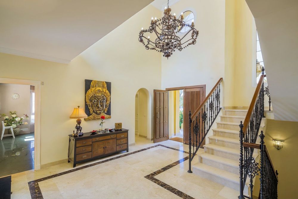 House | Resale in Elviria in Elviria, Costa del Sol - Main property photo