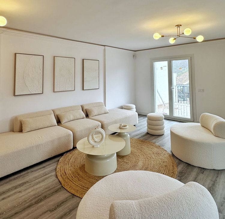 Apartment | Resale in Benahavís - Development photo 1