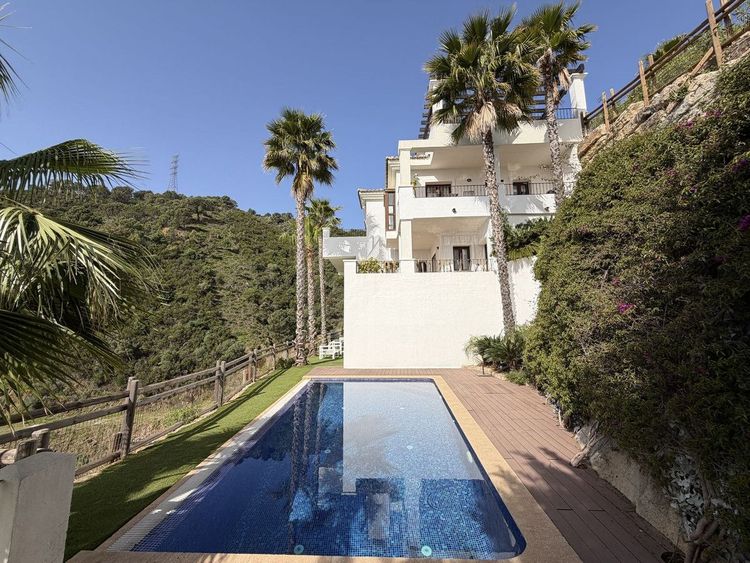 House | Resale in Benahavís - Development photo 1