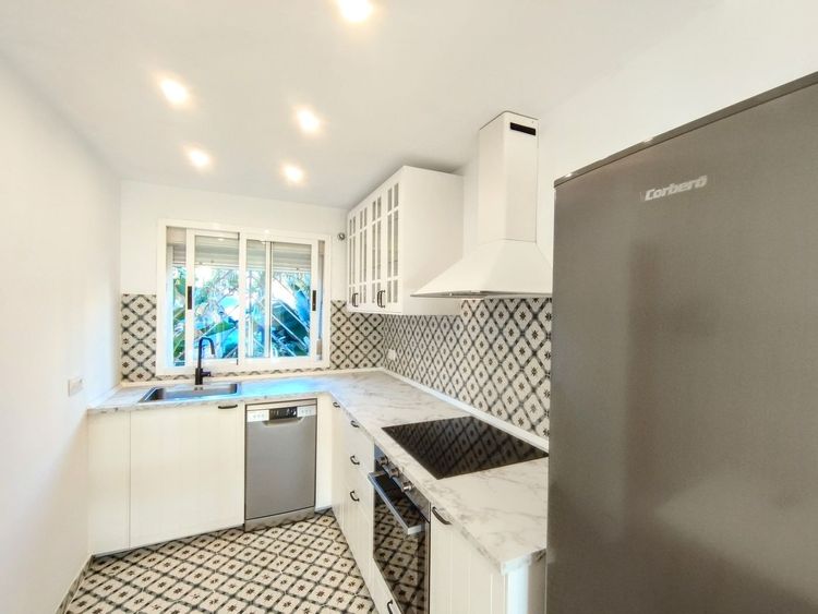 Apartment | Resale in Calahonda in Calahonda, Costa del Sol - Photo 5