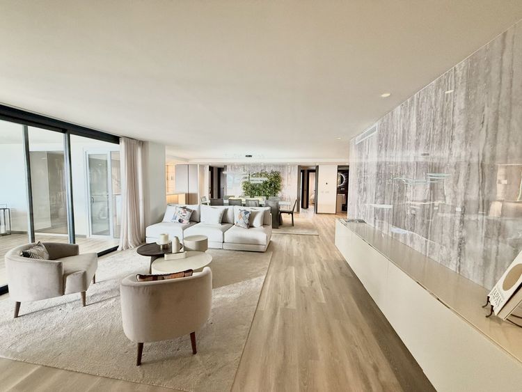 Apartment | Resale in Puerto Banús in Puerto Banús, Costa del Sol - Photo 5