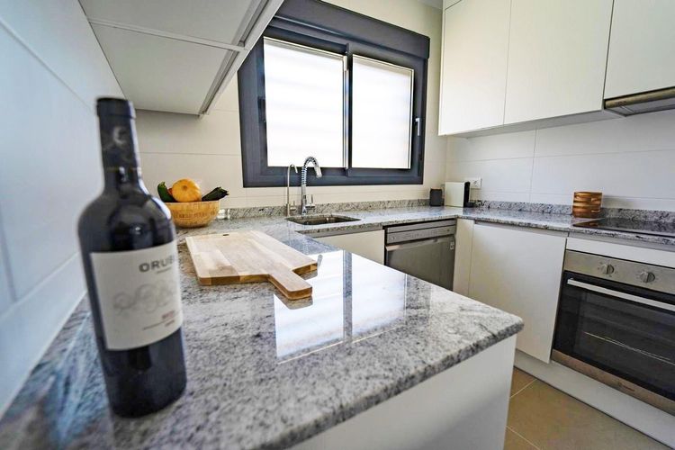 House | Resale in Cancelada in Cancelada, Costa del Sol - Photo 4
