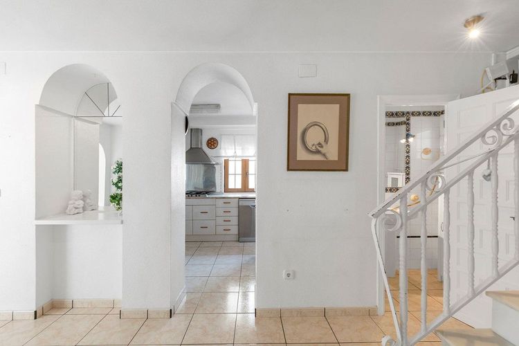 Apartment | Resale in Torrevieja in Torrevieja, Costa Blanca - Photo 3