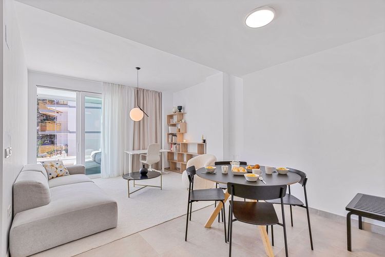 Apartment | Resale in Fuengirola in Fuengirola Others, Costa del Sol - Photo 5