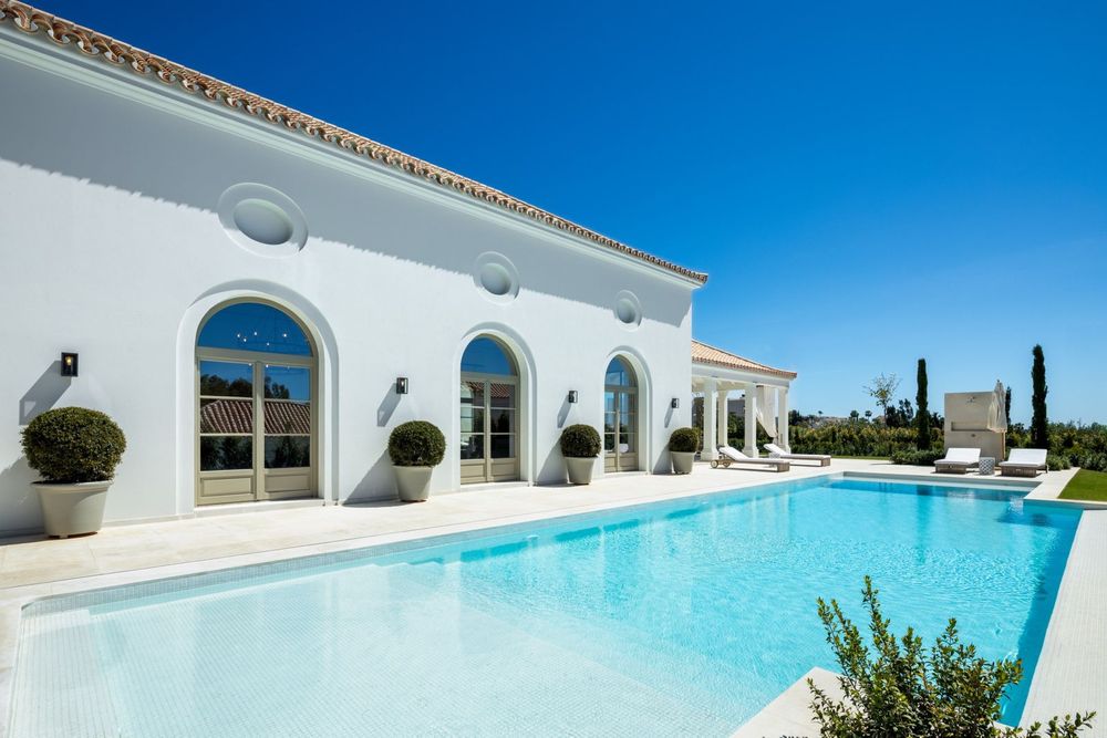 House | Resale in Nueva Andalucía in Nueva Andalucía Others, Costa del Sol - Main property photo