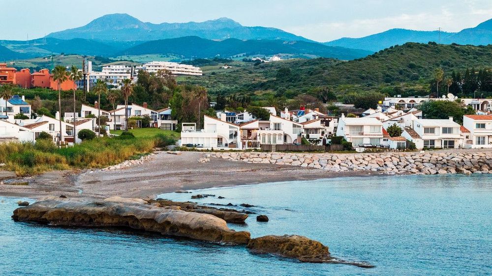 House | Resale in Estepona in Estepona, Costa del Sol - Main property photo