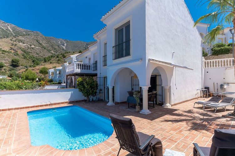 House | Resale in Mijas in Mijas Others, Costa del Sol - Photo 5