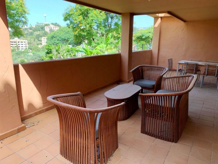 Penthouse | Resale in Elviria in Elviria, Costa del Sol - Photo 5