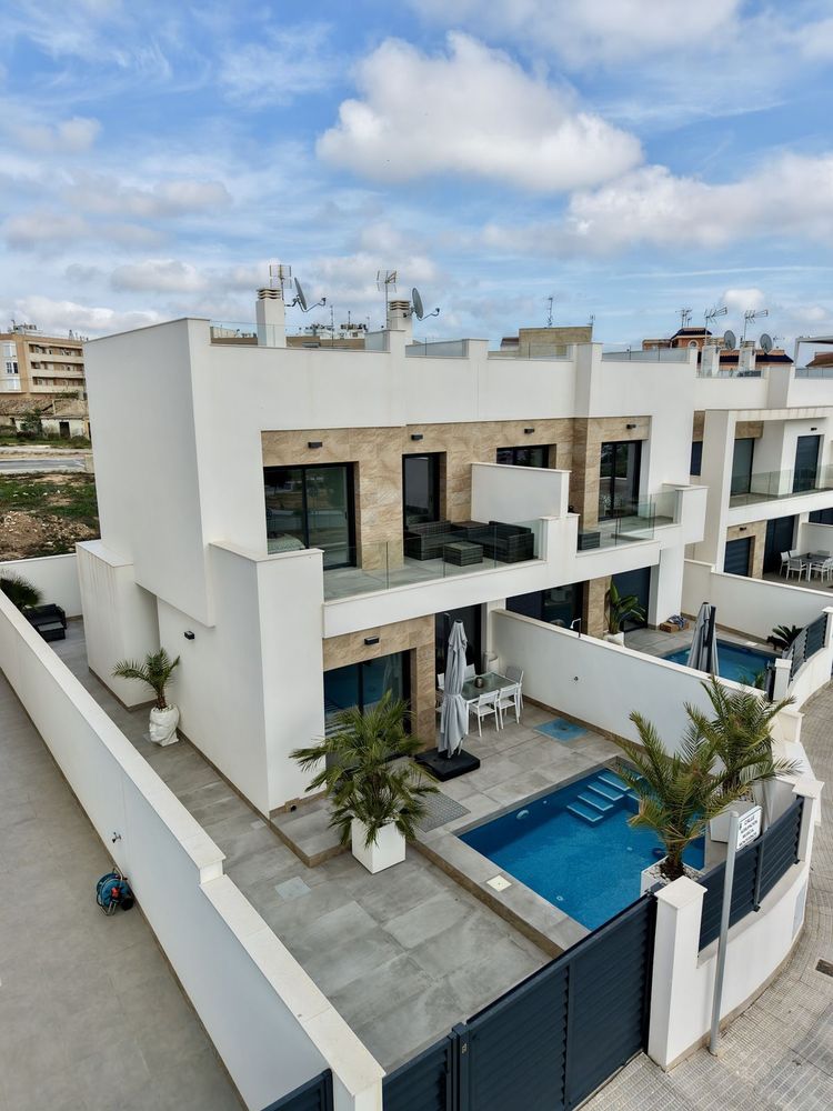 House | Resale in Los Montesinos in Los Montesinos, Costa Blanca - Main property photo