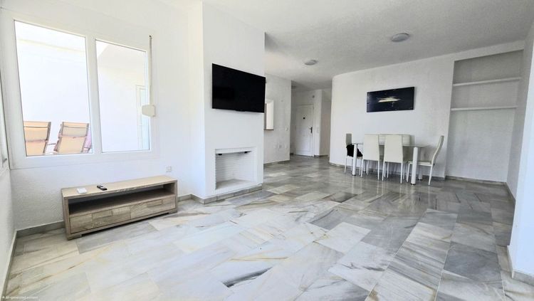 House | Resale in Mijas Costa in Mijas Costa, Costa del Sol - Photo 5