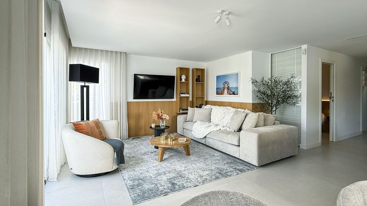 Penthouse | Resale in Nueva Andalucía in Nueva Andalucía Others, Costa del Sol - Photo 3