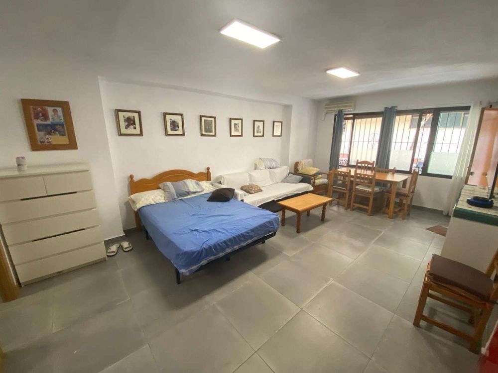 Apartment | Resale in Los Boliches in Los Boliches, Costa del Sol - Main property photo