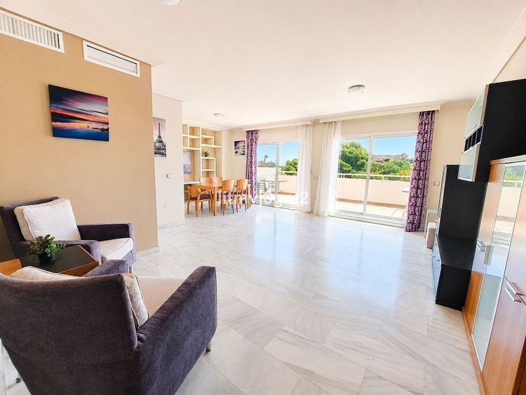 Apartment | Resale in Fuengirola in Fuengirola Others, Costa del Sol - Photo 4