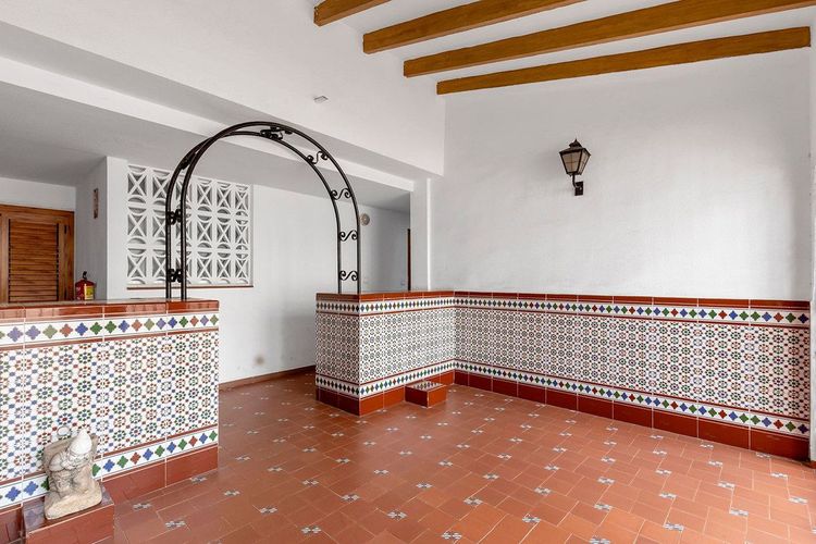 Apartment | Resale in Torrevieja in Torrevieja, Costa Blanca - Photo 2