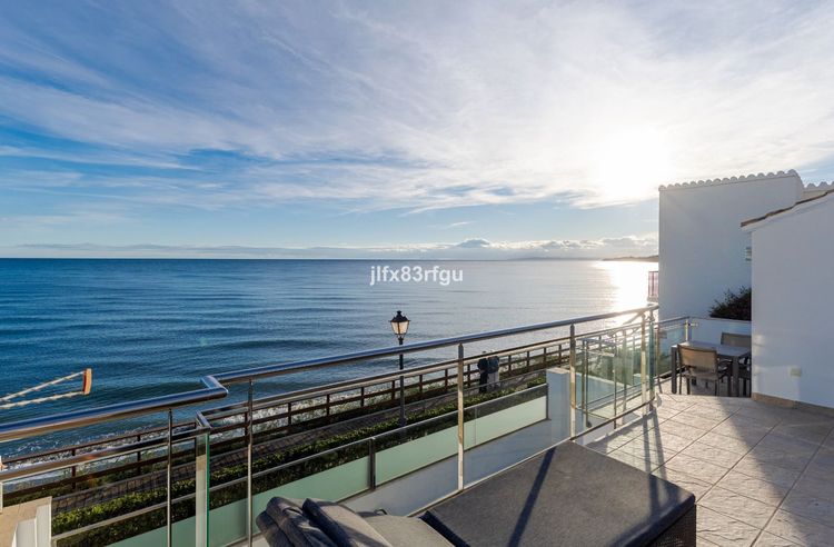House | Resale in Estepona - Development photo 1