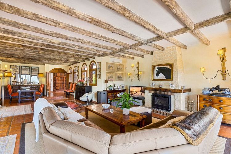 House | Resale in Coín in Coín, Costa del Sol - Photo 5