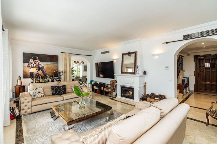 House | Resale in Istán in Istán, Ojén, Costa del Sol - Photo 3