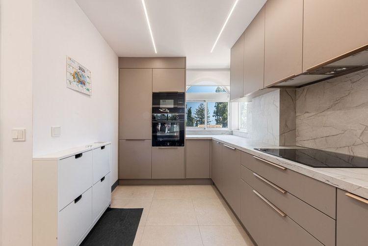 Apartment | Resale in La Cala de Mijas in La Cala de Mijas, Costa del Sol - Photo 2