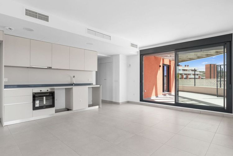 Apartment | Resale in Mijas in Mijas Others, Costa del Sol - Photo 4