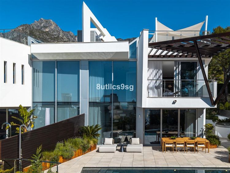 House | Resale in Sierra Blanca - Development photo 1