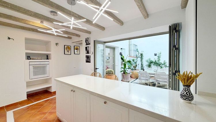 House | Resale in Marbella in Marbella Others, Marbella, Costa del Sol - Photo 5