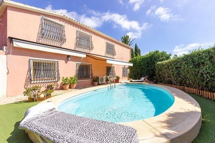House | Resale in Finestrat in Finestrat, Costa Blanca - Photo 2