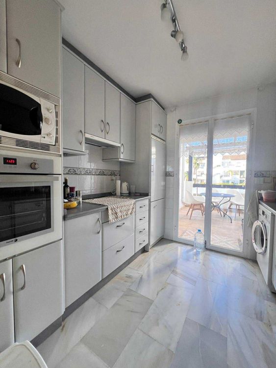 Penthouse | Resale in Bel Air in Bel Air, Costa del Sol - Photo 4