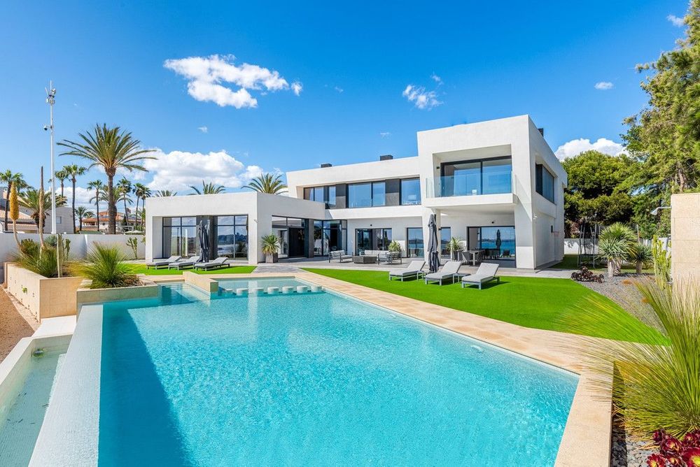 House | Resale in Cabo Roig in Cabo Roig, Costa Blanca - Main property photo