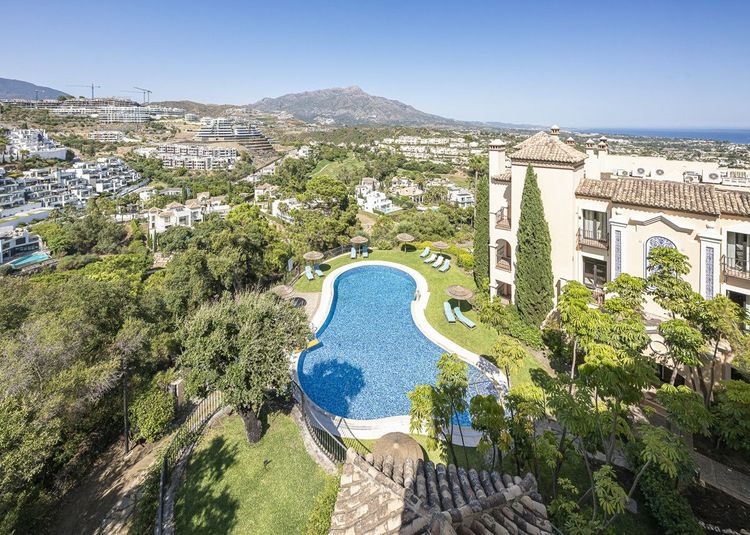 Penthouse | Resale in La Quinta in La Quinta, Costa del Sol - Photo 4