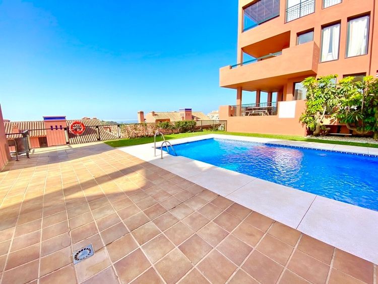 Apartment | Resale in Calahonda - Development photo 1