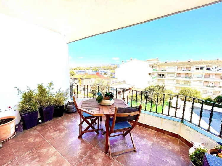 Apartment | Resale in La Cala de Mijas in La Cala de Mijas, Costa del Sol - Photo 3