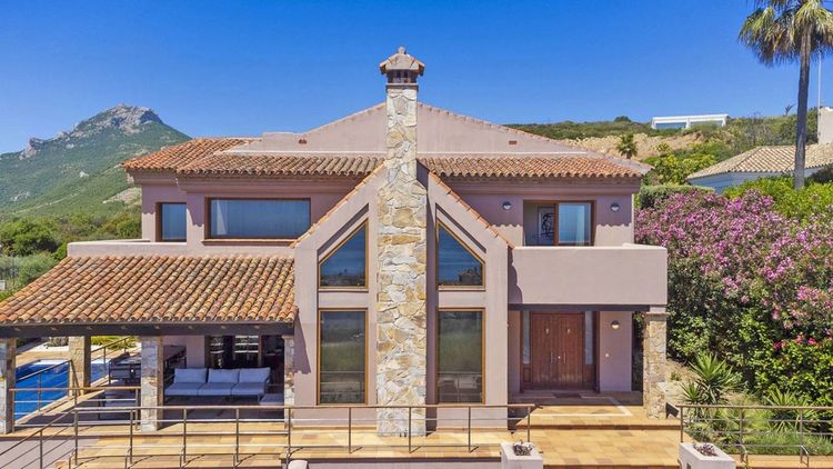 listing card gallery