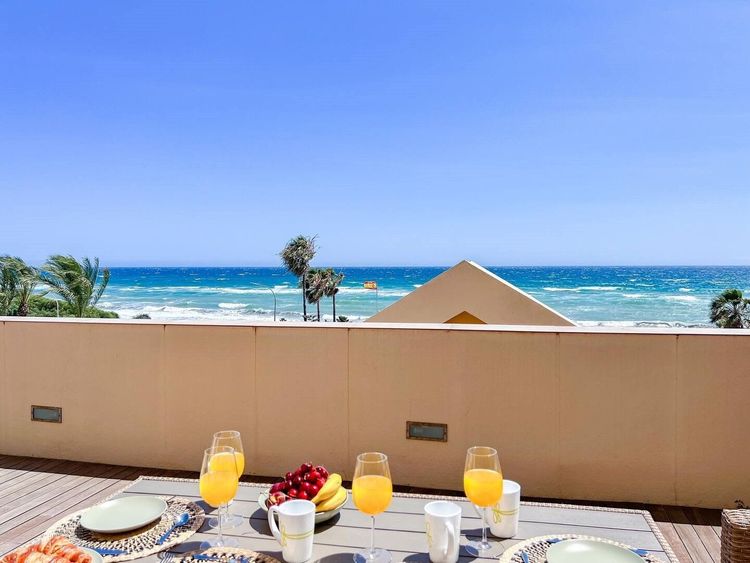 Apartment | Resale in Marbella in Marbella, Costa del Sol - Photo 4