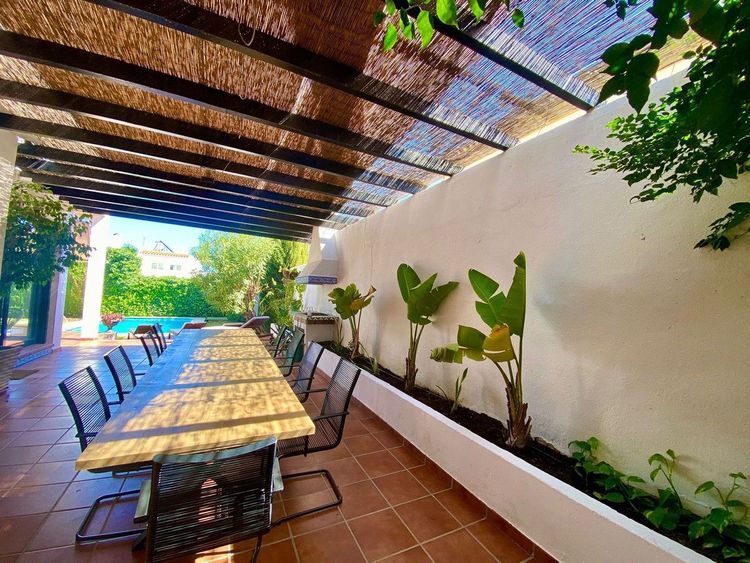 House | Resale in Nueva Andalucía in Nueva Andalucía Others, Costa del Sol - Photo 5