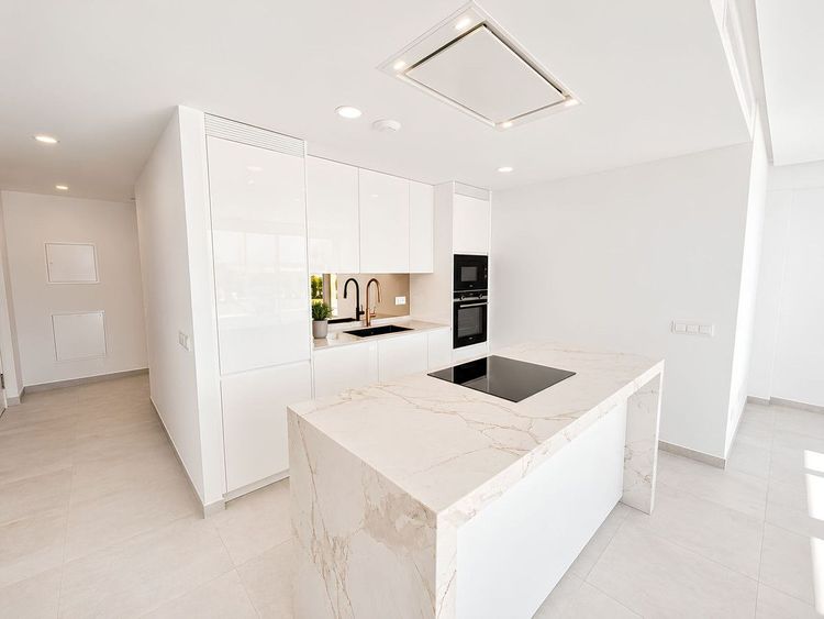 Apartment | Resale in La Cala de Mijas in La Cala de Mijas, Costa del Sol - Photo 3