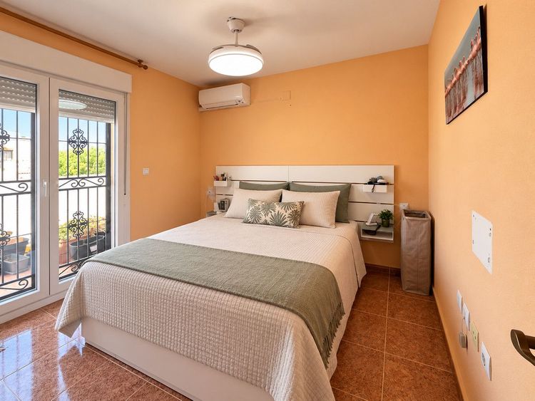 House | Resale in Entre Naranjos in Entre Naranjos, Costa Blanca - Photo 5